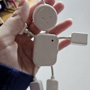 White USB Hub Robot